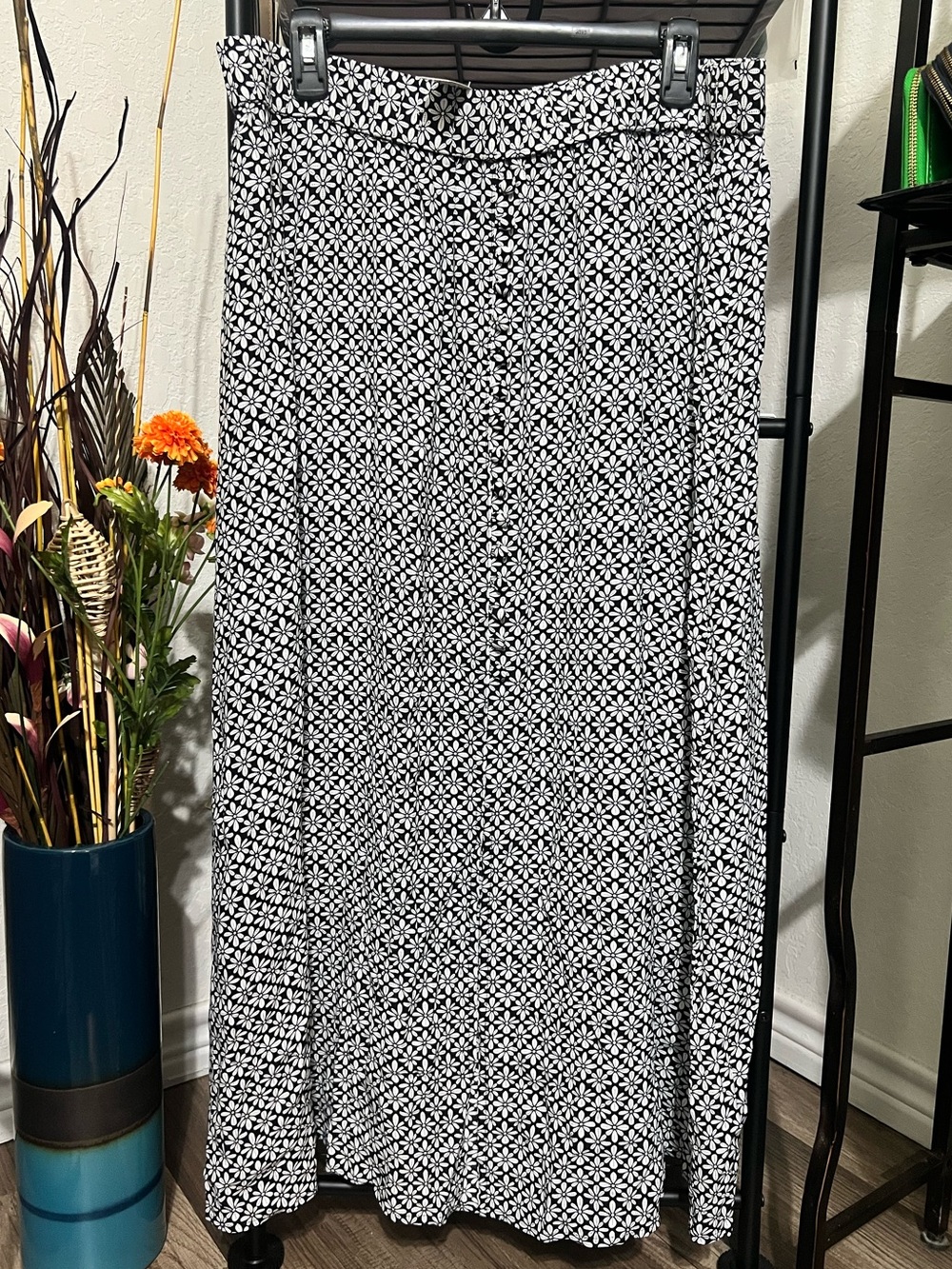 NWOT LOFT Black and White Geometric Maxi Skirt